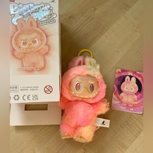 🩷🍓💛 PopMart Big Into Energy Loyalty Labubu 🩷🍓💛